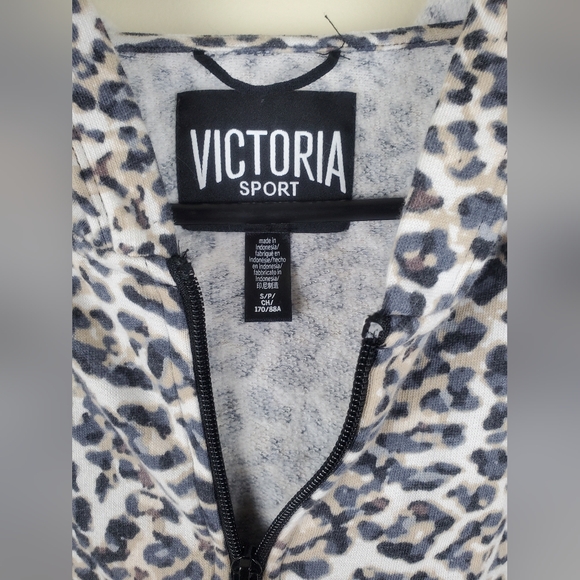Victoria Secret Sport Leopard Print Crop Hoodie - Picture 3 of 7
